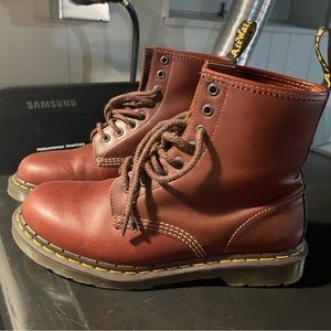 Doc Martens 1460 Abruzzo Leather lace up boots size 9 men’s